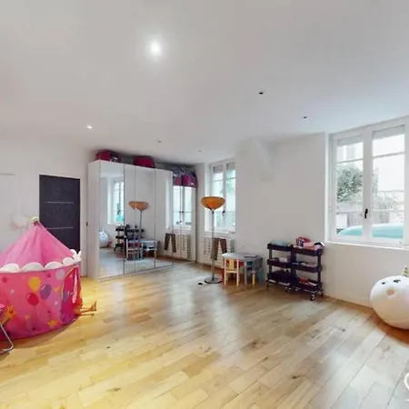 Atypique Marais Appartement Parijs